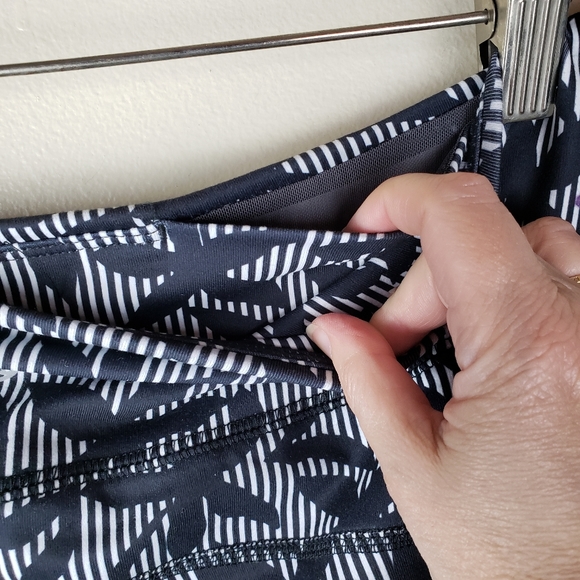 Lands End Floral Leggings - Picture 4 of 4